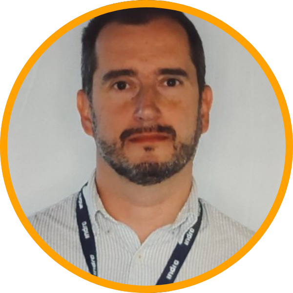 Carlos Álvarez